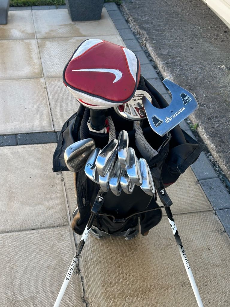 Nike golf clubs set and bag