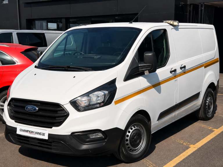 2020 Ford Transit Custom 2.0 320 Leader SWB 6 Speed Manual Heavy Duty Racking