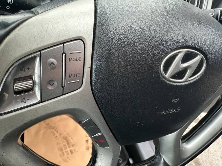 2013 63 HYUNDAI IX35 1.6 GDI STYLE SUV 5DR PETROL MANUAL EURO 5 (135 PS)