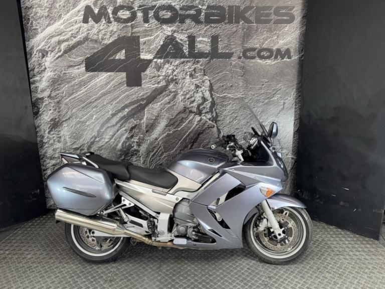 YAMAHA FJR 1300 FJR1300 SPORTS TOURER 2006