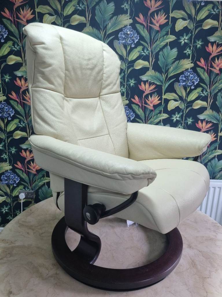 Ekornes Stressless Mayfair Leather Reclining Swivel Chair,Delivery