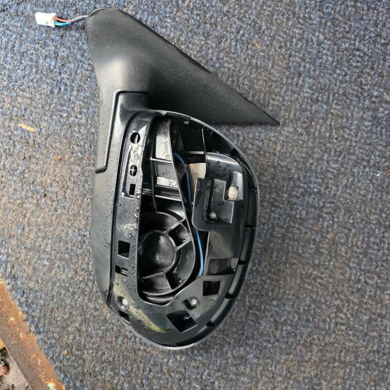 Nissan juke 2010-2018 passenger side mirror 