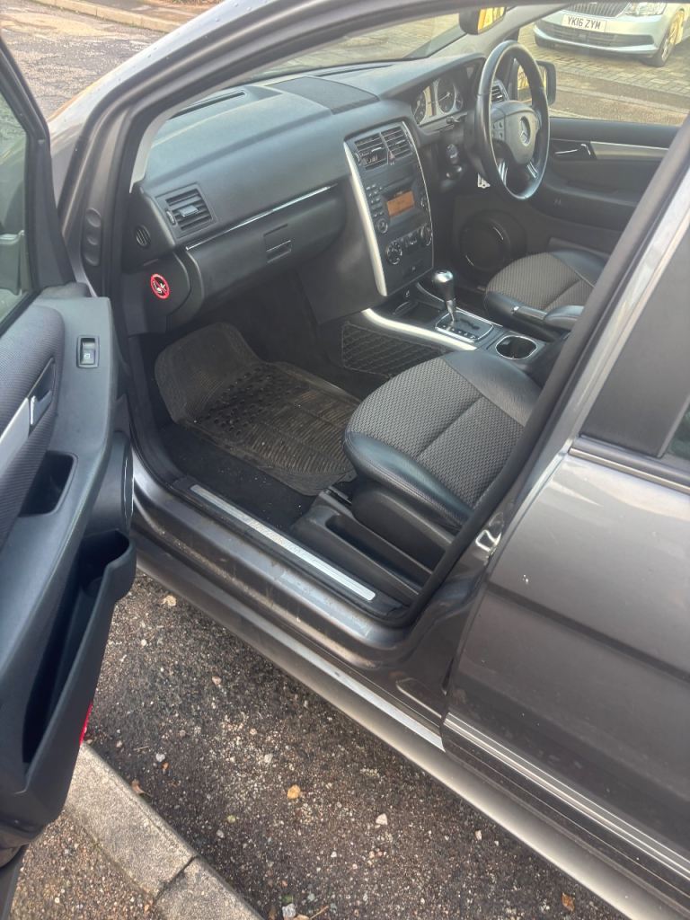 Mercedes-Benz, B CLASS, MPV, 2011, Semi-Auto, 1498 (cc), 5 doors