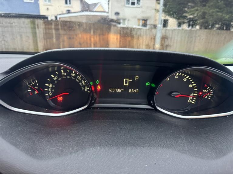 PEUGEOT 308 SW 1.2 PureTech Active 2015