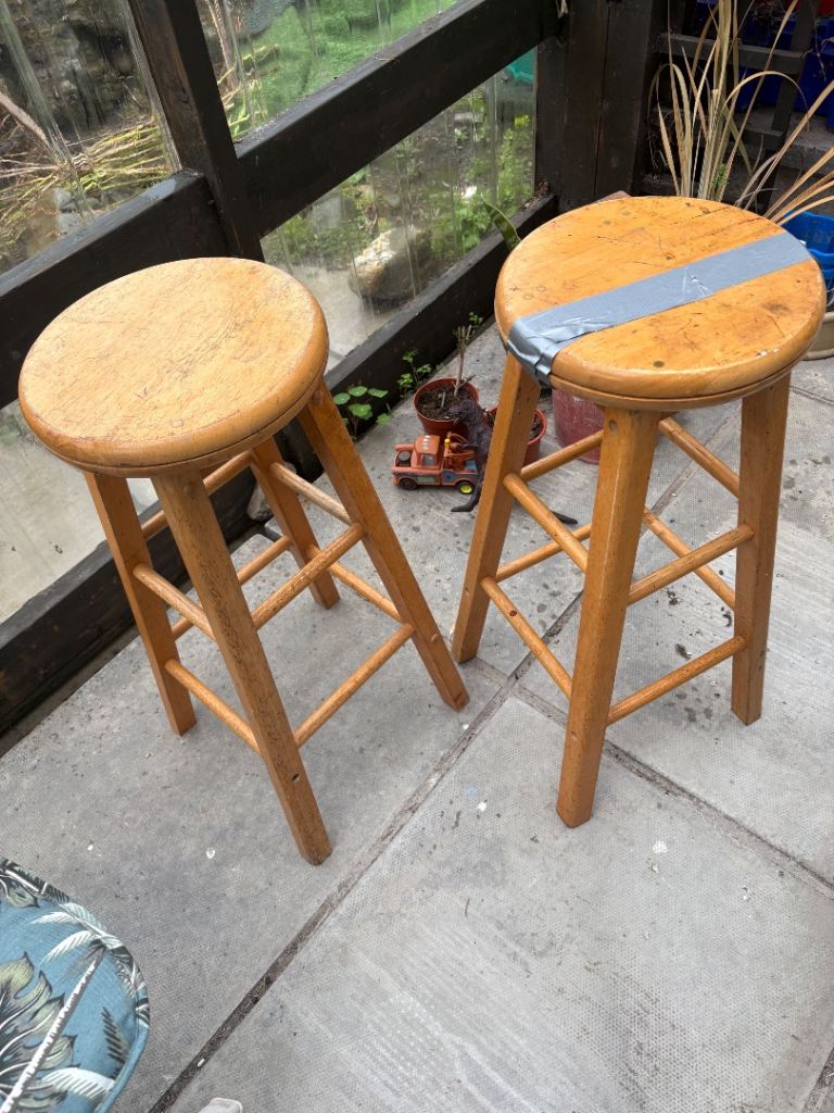 2 revolving top bar stools for upcyling