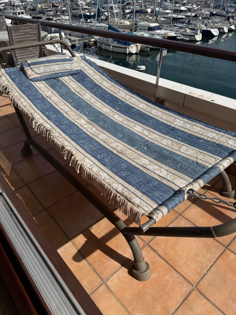 Hammock with Metal Stand 