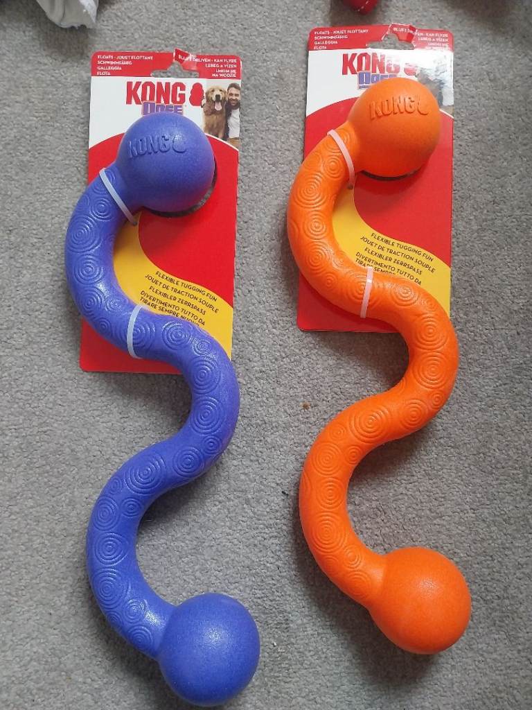 New Kong Dog Toy and Collar Bundle with Easy Treat