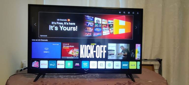 LG 4K Smart TV – Black, Good Working Order