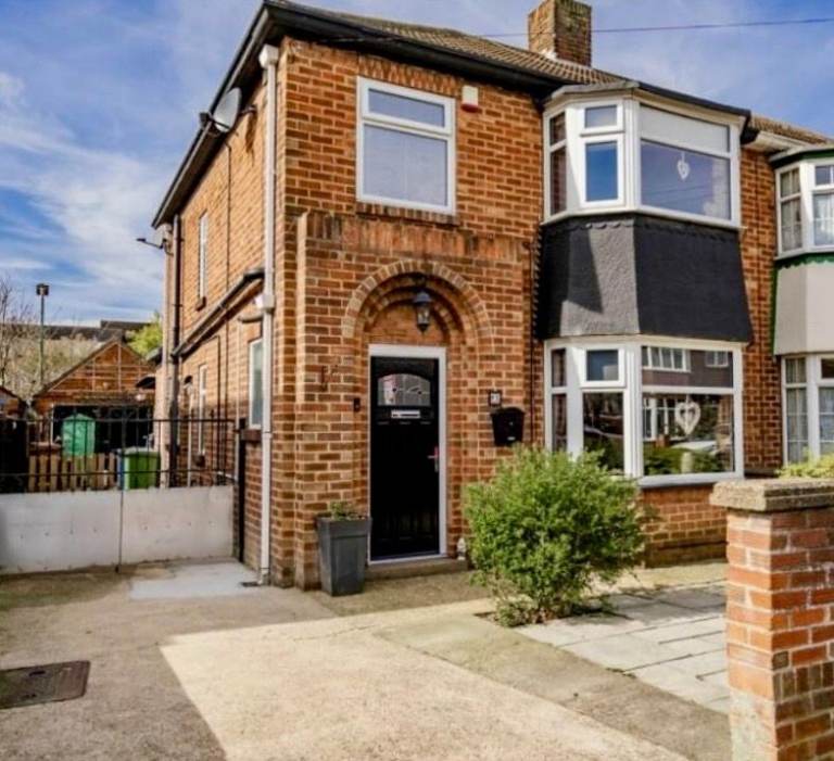 3 Bedroom House For Sale