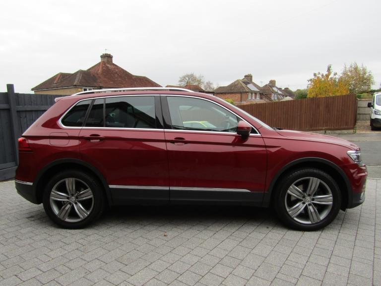2017 Volkswagen Tiguan 2.0 TSi 180 4Motion SEL 5dr DSG ESTATE Petrol Automatic