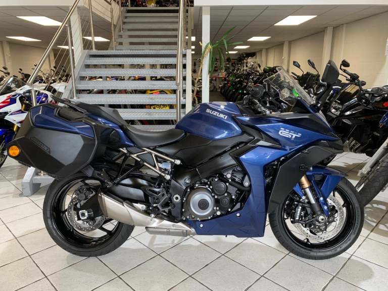 Suzuki GSX-S1000 GT Plus + 2022