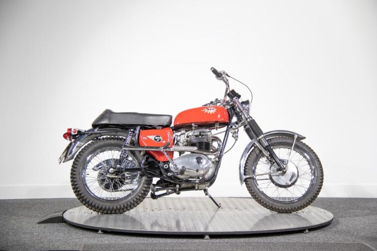 2019 BSA HORNET  PETROL Manual