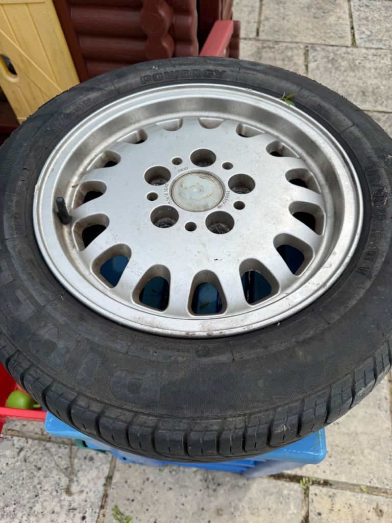 Genuine BMW 15” Alloy Wheel with 205/60R15 Pirelli P6000 Tyre – Centre Cap Missing