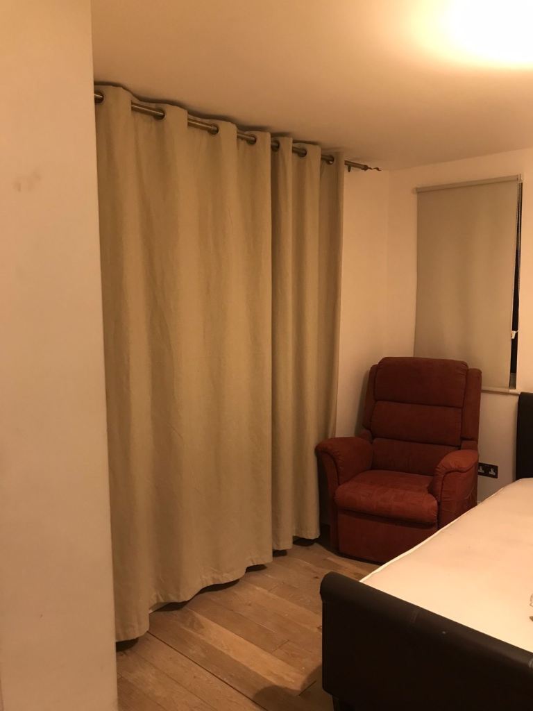 Massive studio flat in Ealing 