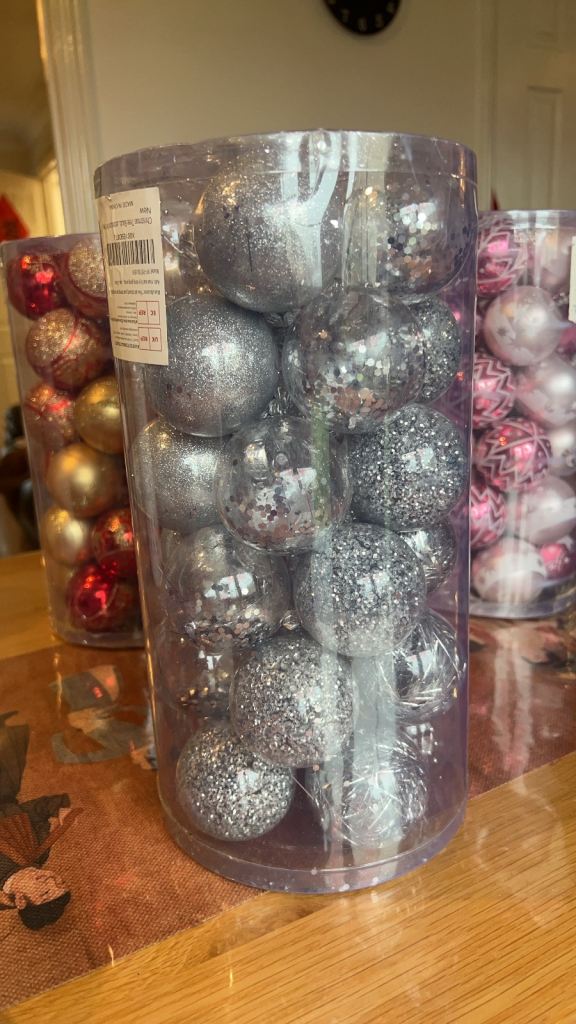 🎄 Christmas Baubles for Sale – £3 per Box 