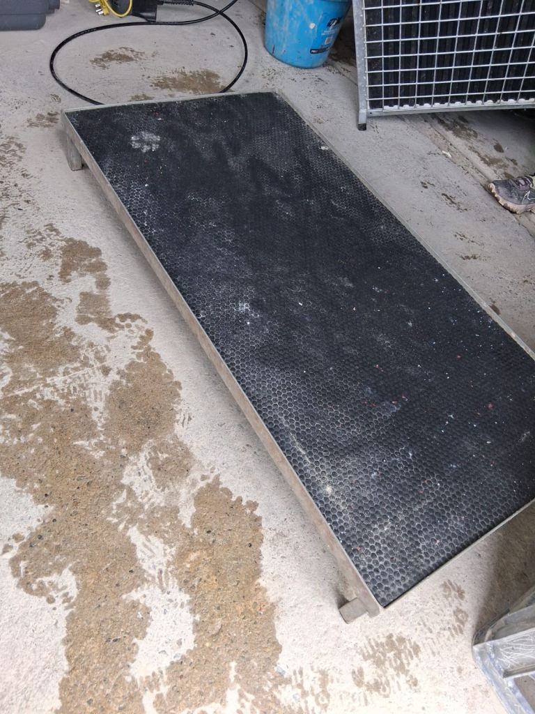 Dog bed 