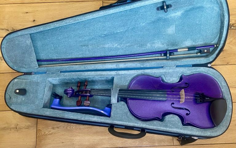 Stentor Harlequin 3/4 size purple violin outfit 