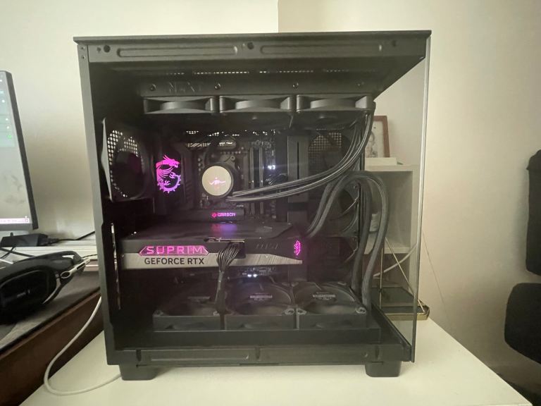 HIGHEST-END PC FOR GAMING AND WORKLOADS