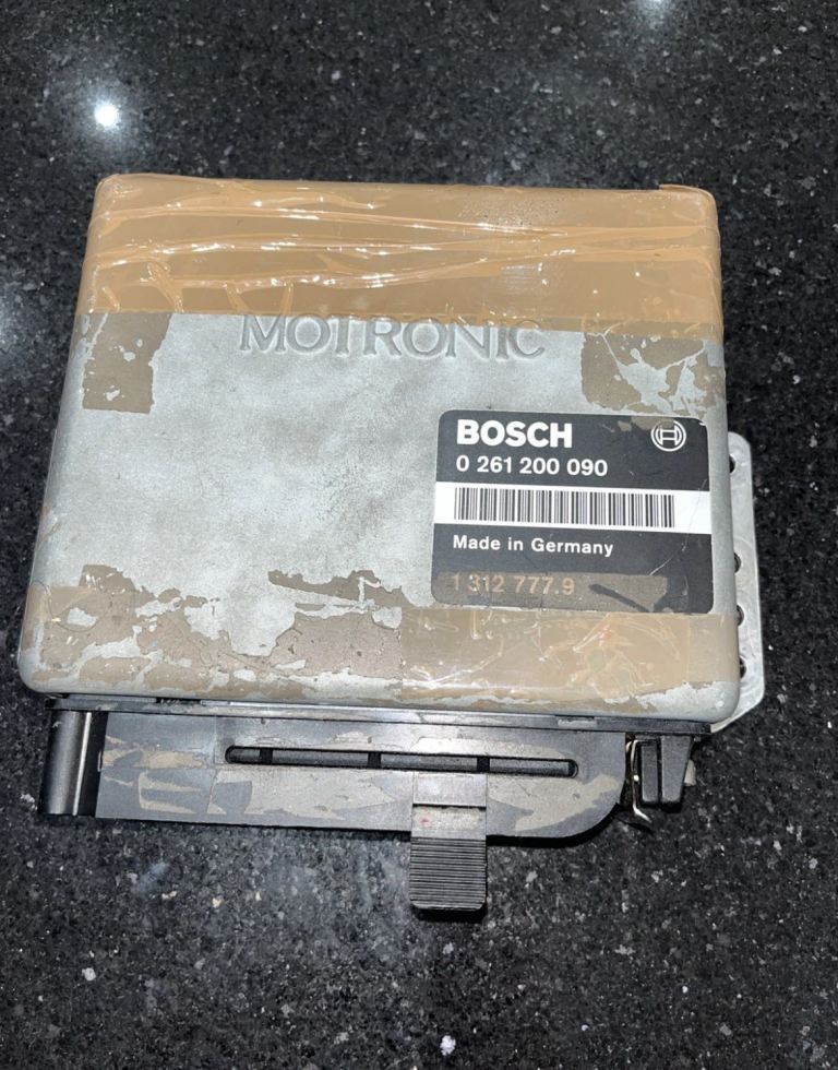 Bosch 0261200090 BMW M3 engine control unit (ECU) / Motronic control module