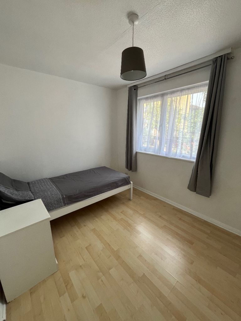 rooms in Whitechapel E1 area to let 