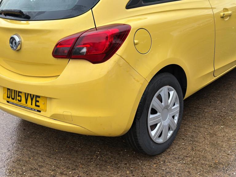 2015 Vauxhall Corsa 1.2i Design Euro 6 3dr HATCHBACK Petrol Manual