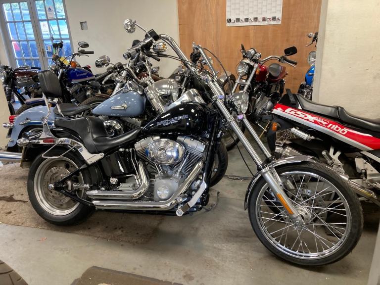 2006 Harley-Davidson FXST SOFTAIL STANDARD WITH A BIG DIFFERENCE (HAS TO BE SEEN