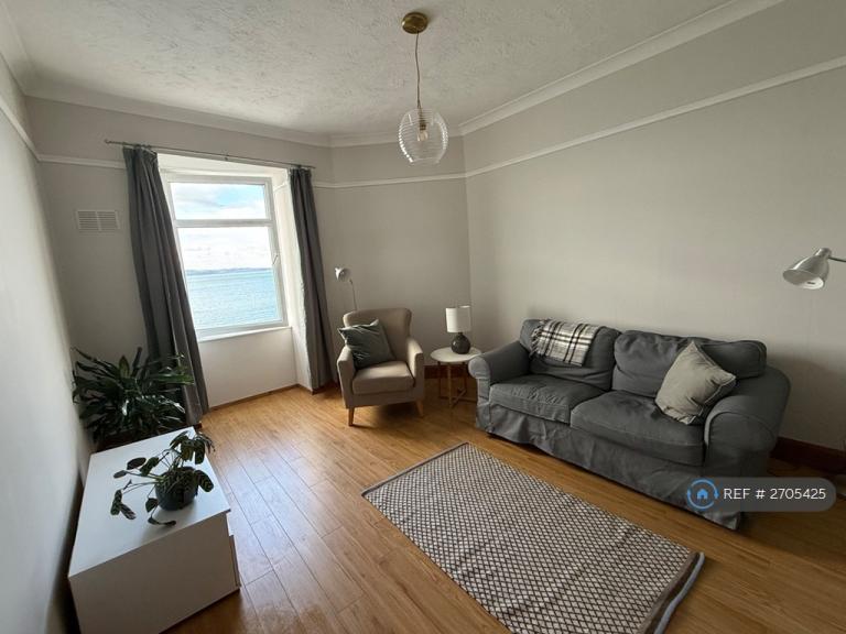 1 bedroom flat in Starbank Road, Edinburgh, EH5 (1 bed) (#2705425)