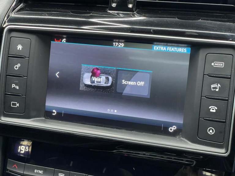 2016 Jaguar F-Pace 3.0d V6 S 5dr Auto AWD ESTATE DIESEL Automatic