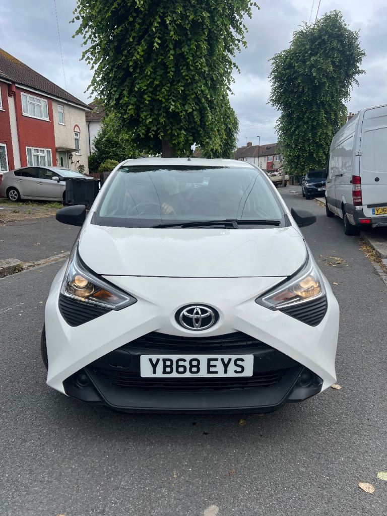 Toyota, AYGO, Hatchback, 2019, Manual, 998 (cc), 3 doors