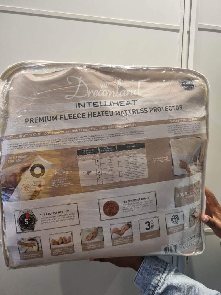 Heated double mattress protector