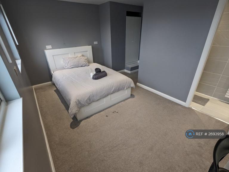 1 bedroom in Somerton Close, Bridgwater, TA6 (#2693958)