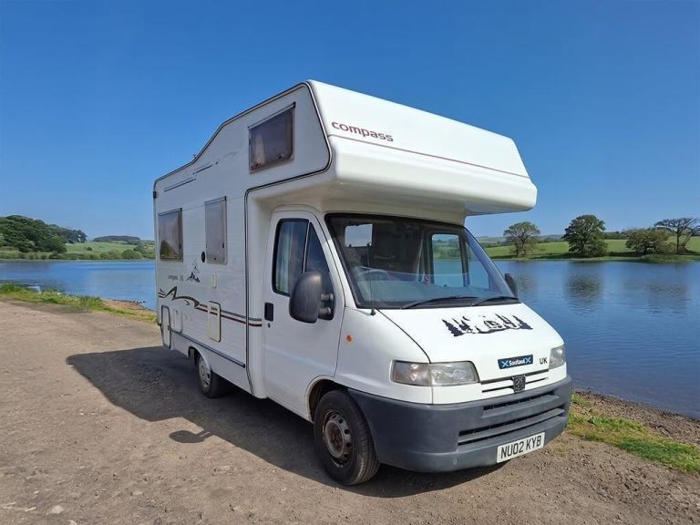 2002 Compass Avantgarde 200