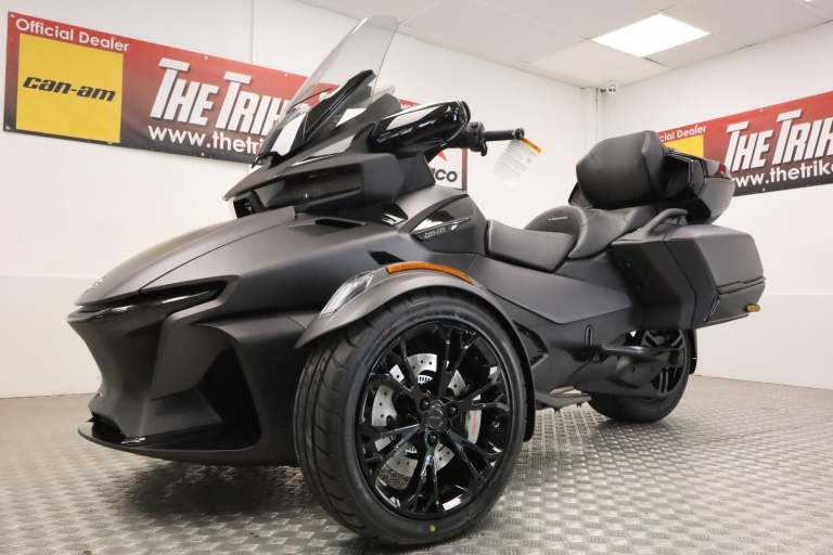 2025 Can-Am Spyder RT Limited Trike Carbon Black - IN STOCK NOW 