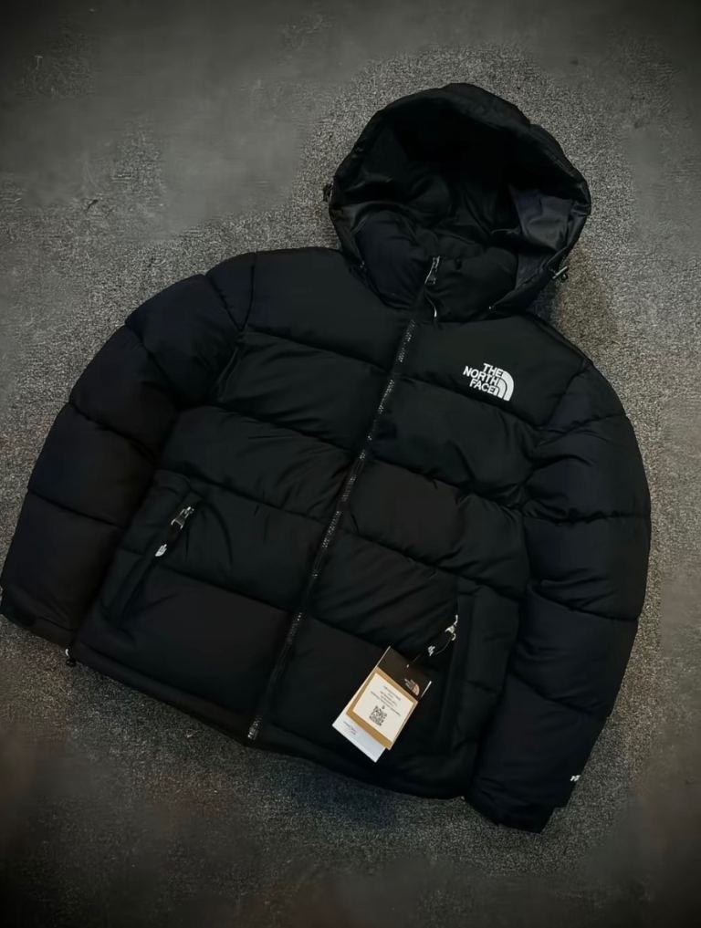 The North Face Puffer Jacket – Black, New with Tags