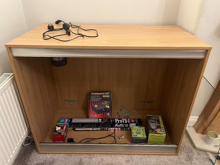 Reptile Vivarium Full Setup
