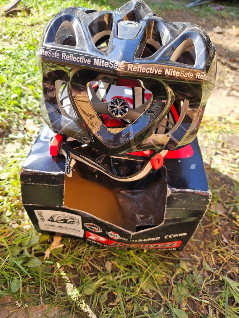 Prowell adult cycle helmet 