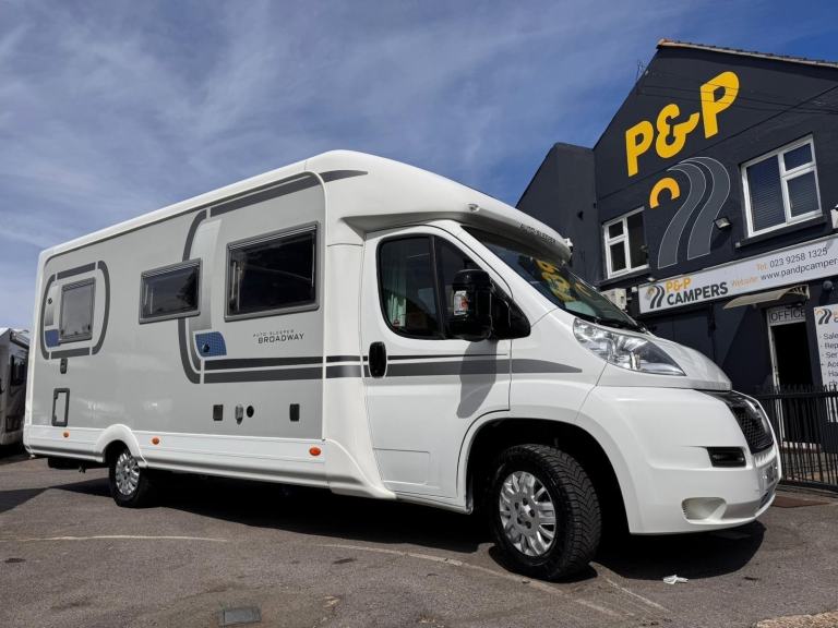 Auto-Sleepers Broadway FB 4 Berth  DIESEL MANUAL 2013/13