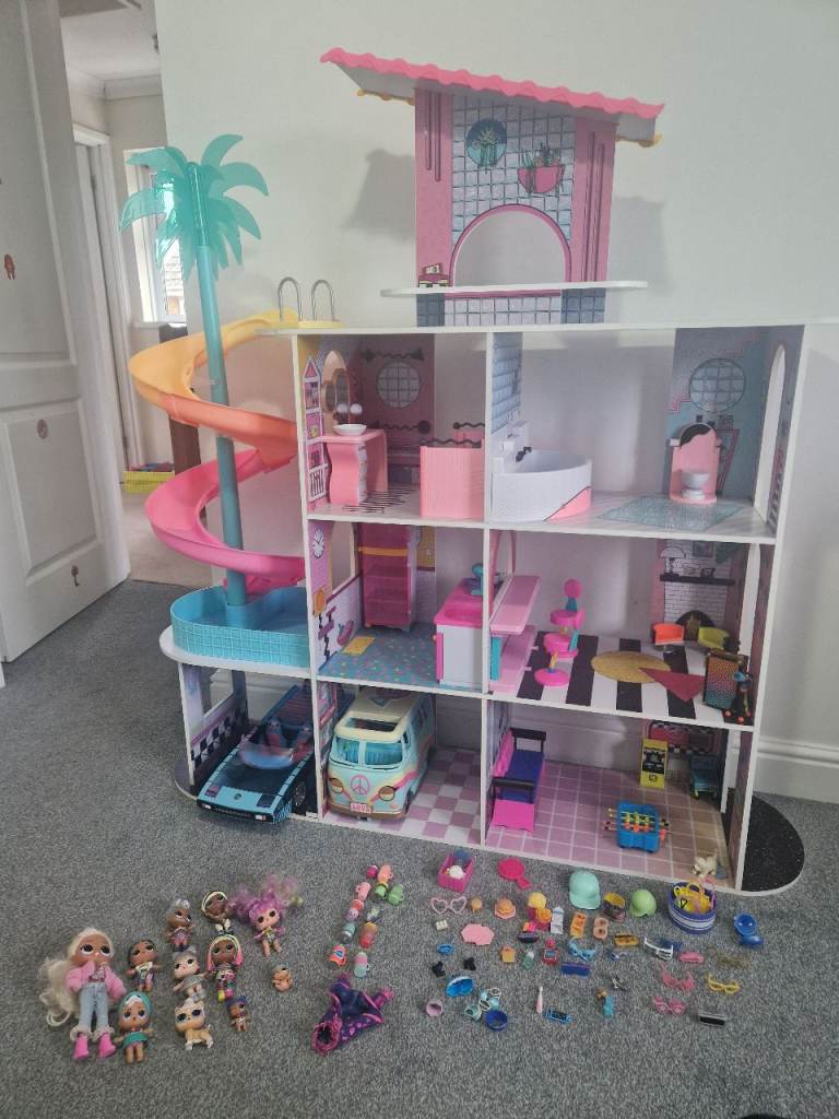 image for Lol Doll house/ car & campervan 