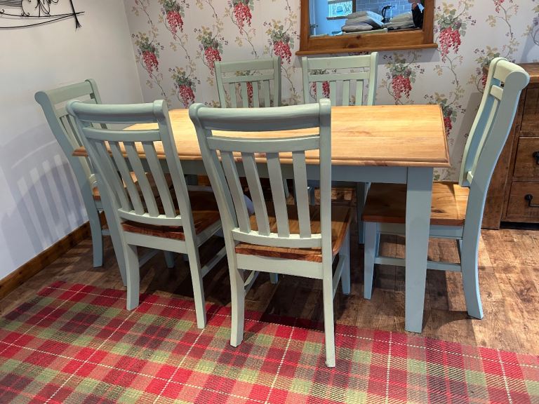 Laura Ashley rug