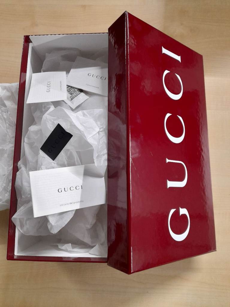 Guccı Red emty box 