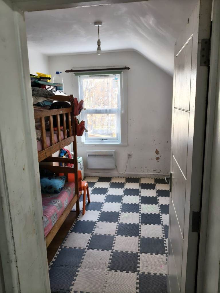 2 bedroom flat house