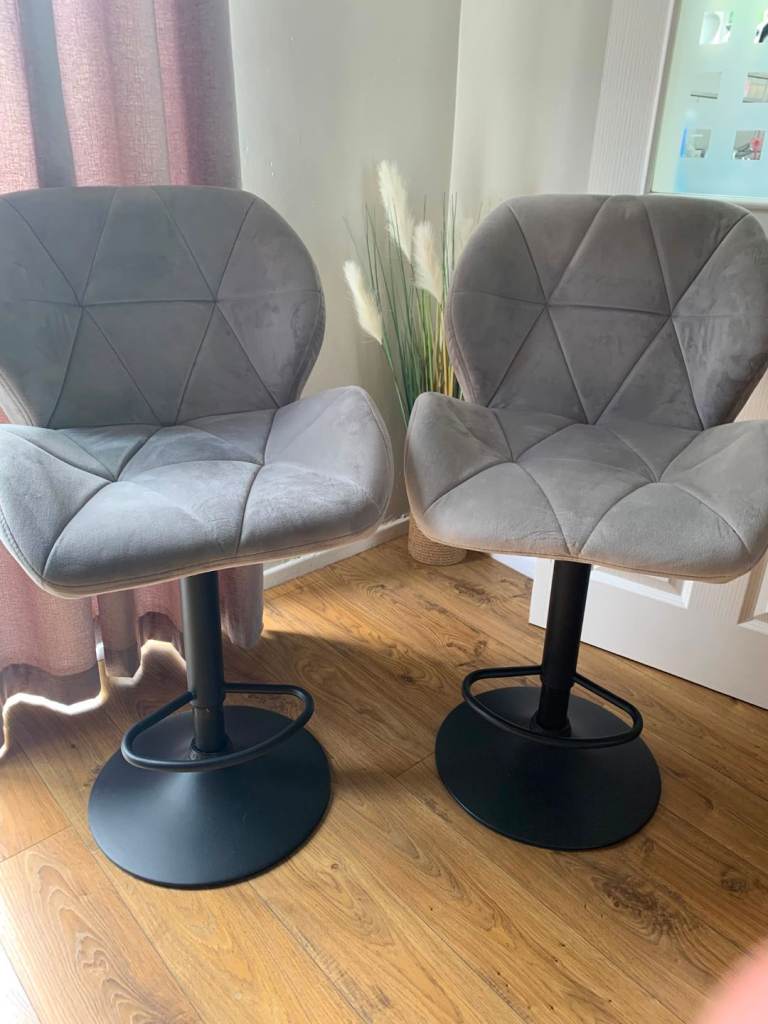 bar stools come chairs