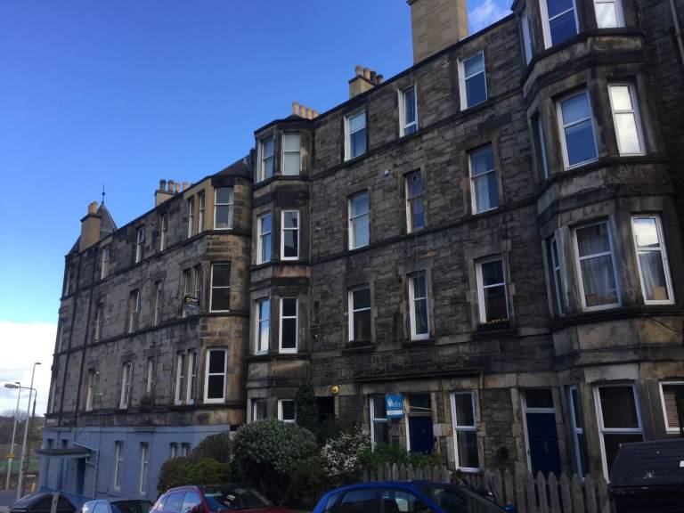 One bed, furnished flat, Meadowbank Avenue, Edinburgh