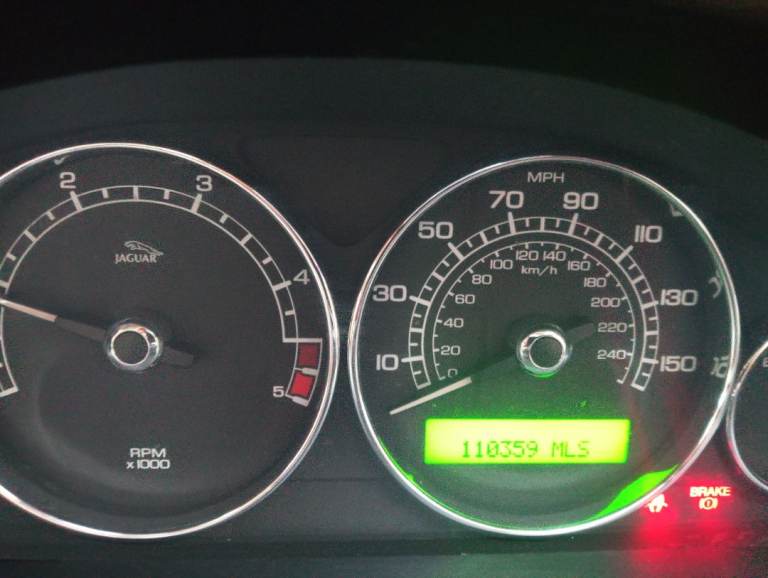 Jaguar X-TYPE Black . 