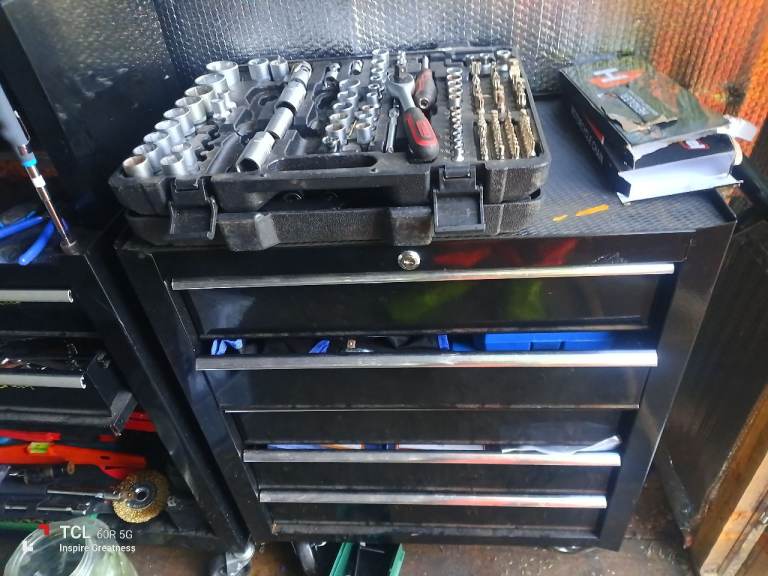job lot tool box and chest 