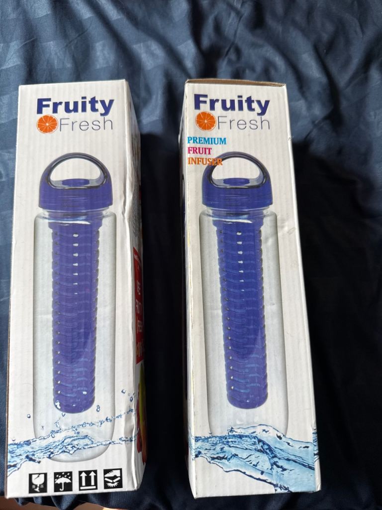 Fruity Fresh Fruit Infuser Water Bottles - New in Box