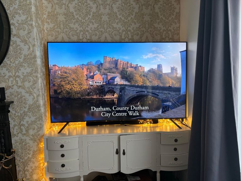 Samsung 75” smart tv