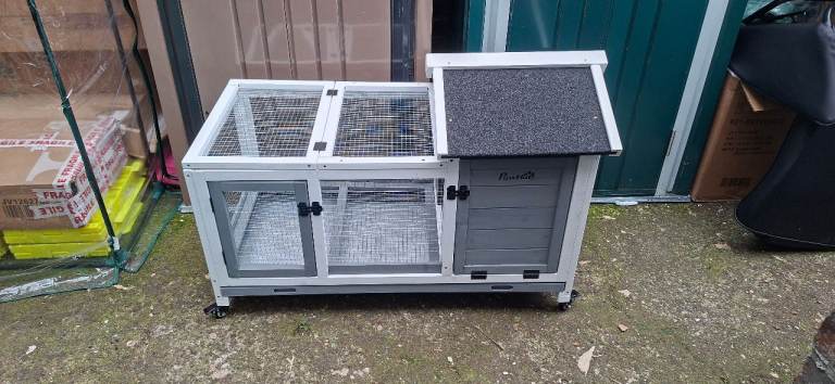 Pawhut wooden rabbit hutch 108x58x73cm