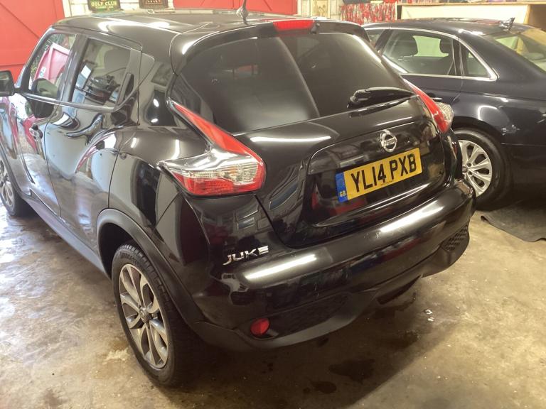 2014 Nissan Juke 1.2 DiG-T Tekna 5dr HATCHBACK Petrol Manual