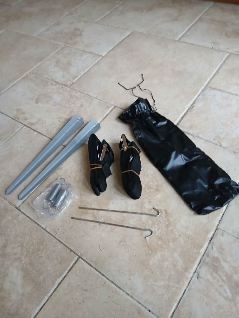 Motorhome/Camper Van Essential Accessories Assortment – Excellent Condition and Low Price